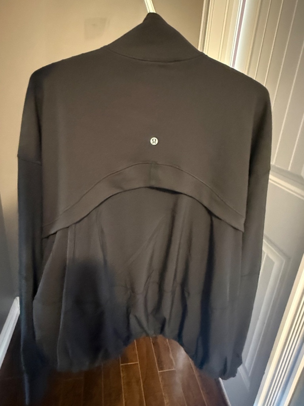 Define Lululemon jacket - Picture 4 of 7